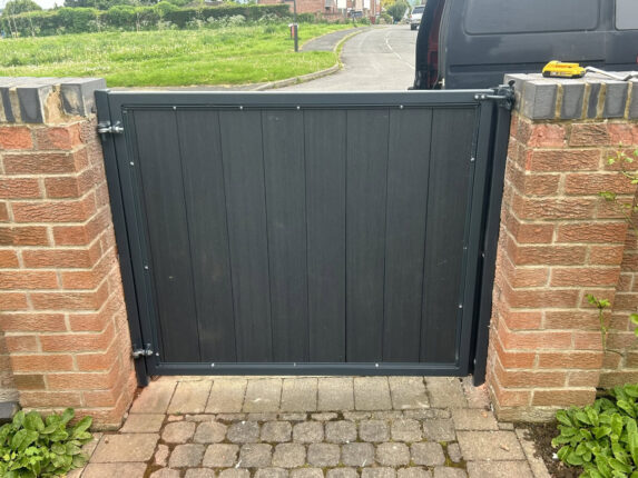 Composite gate